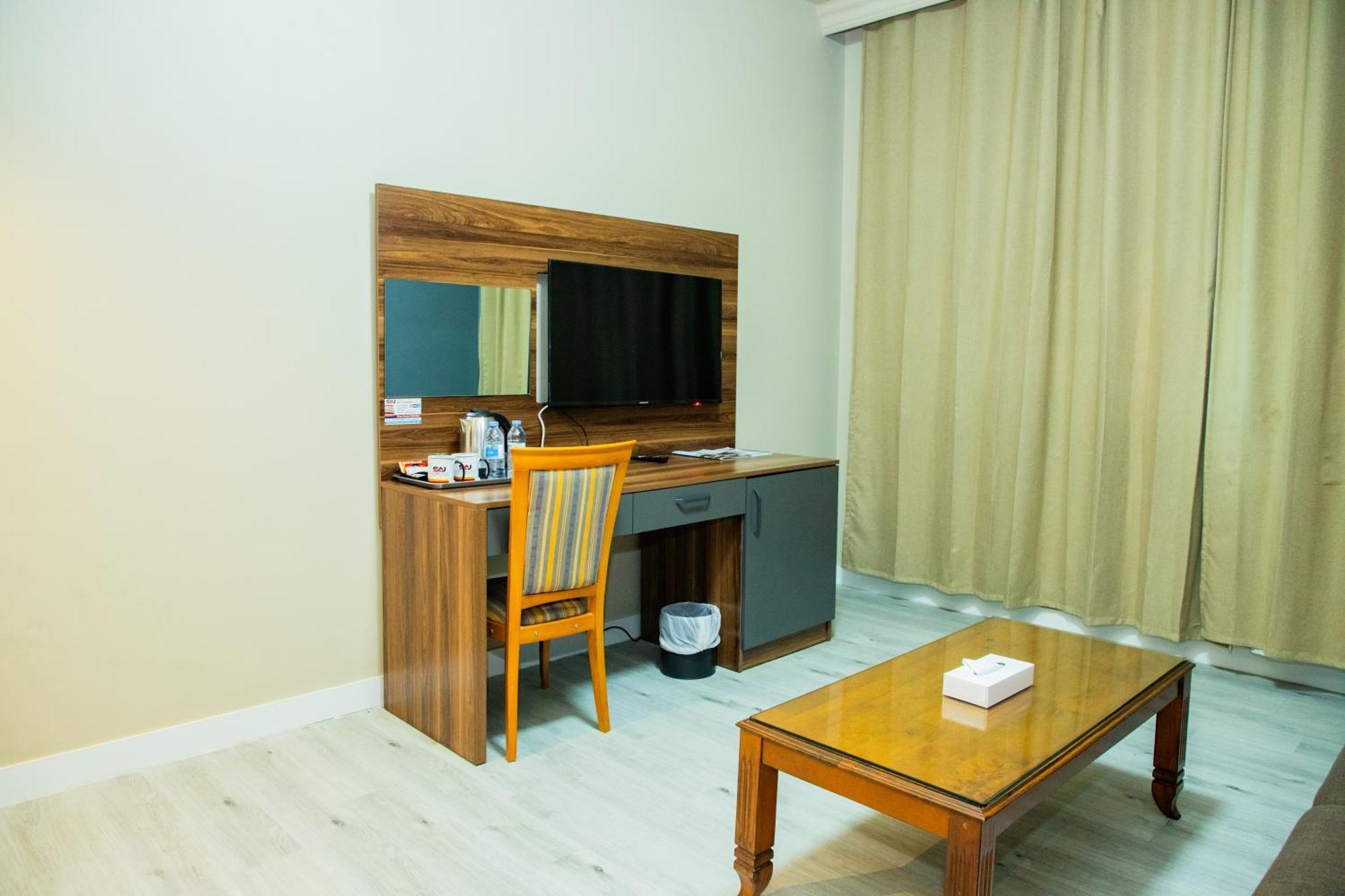 The Saj Hotel Ajman Esterno foto