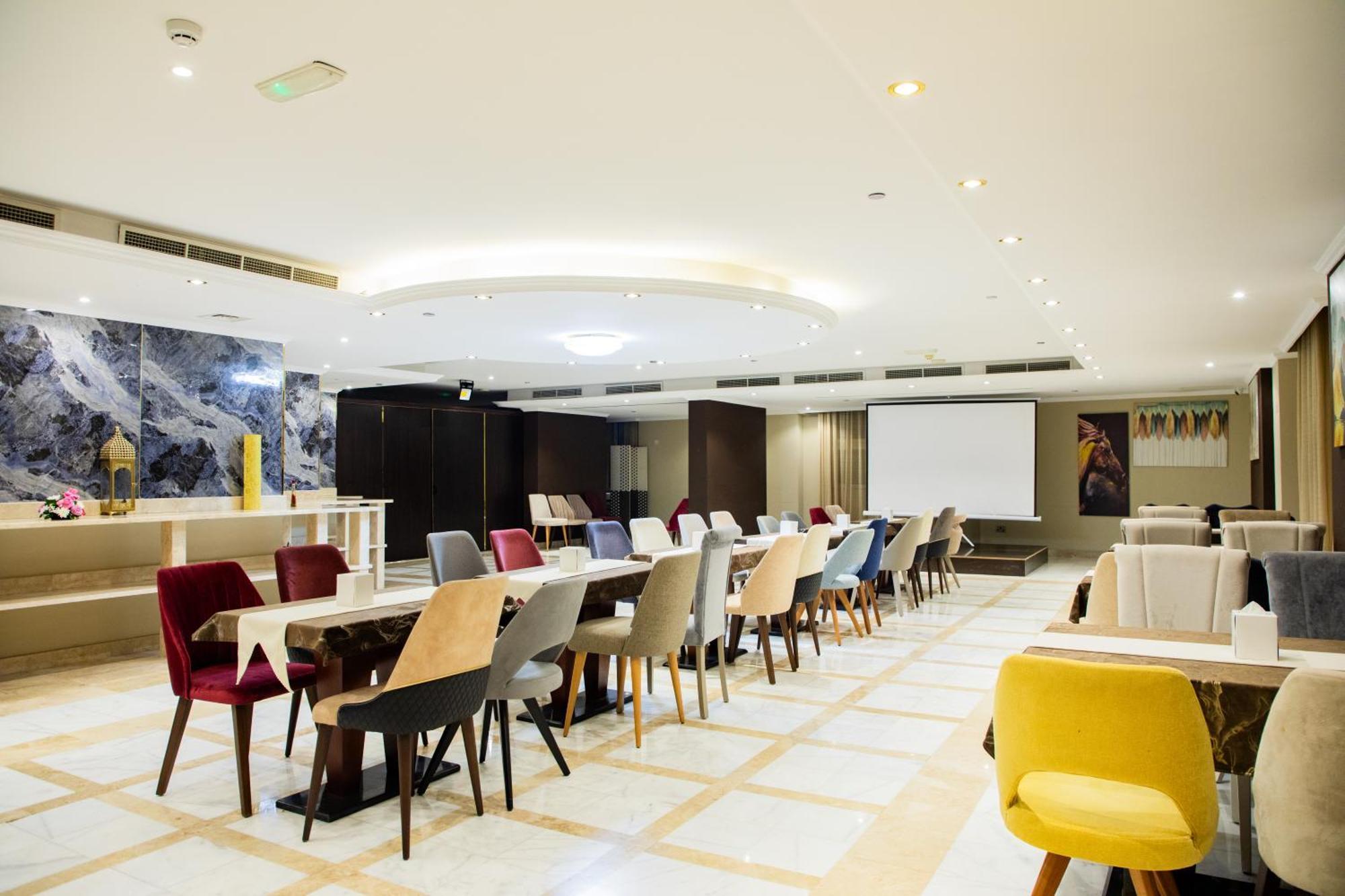 The Saj Hotel Ajman Esterno foto