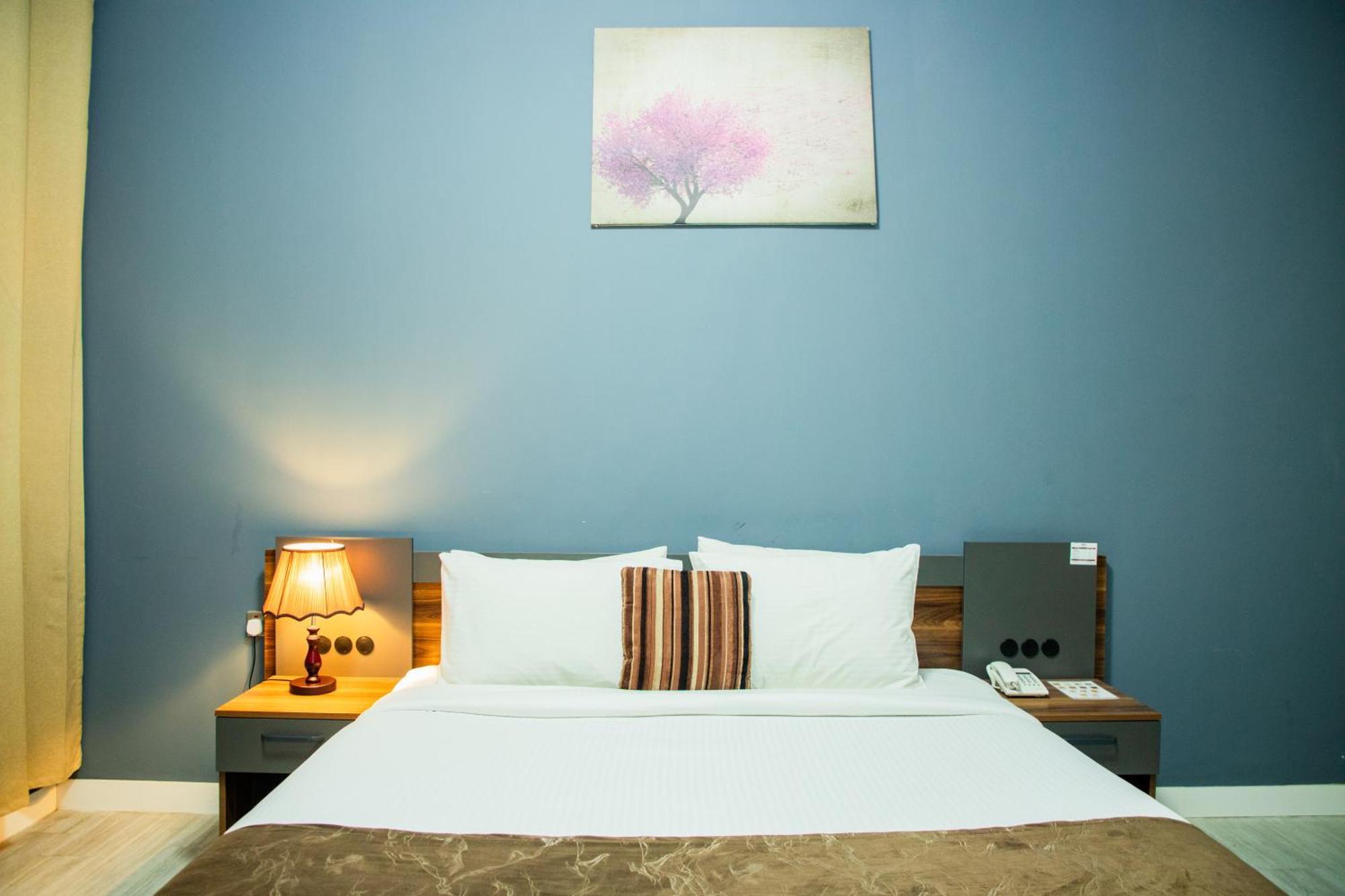 The Saj Hotel Ajman Esterno foto