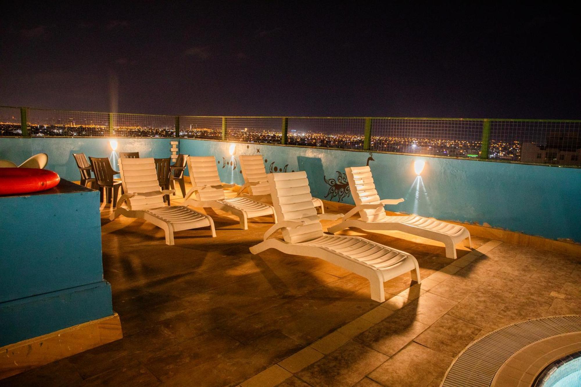 The Saj Hotel Ajman Esterno foto